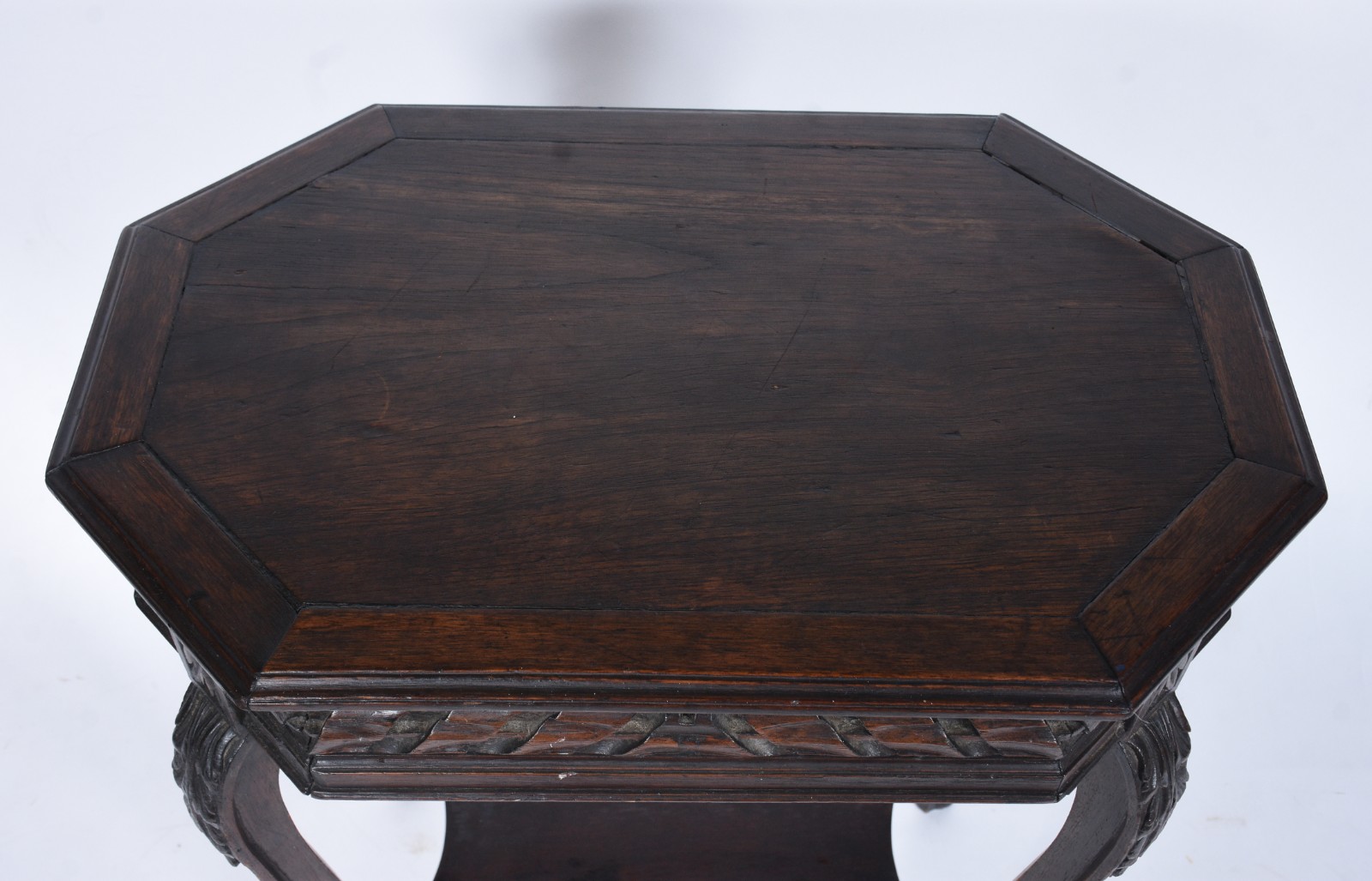 Mesa auxiliar de madeira nobre, tampo articulado com espelho na face... - foto 4 de 11