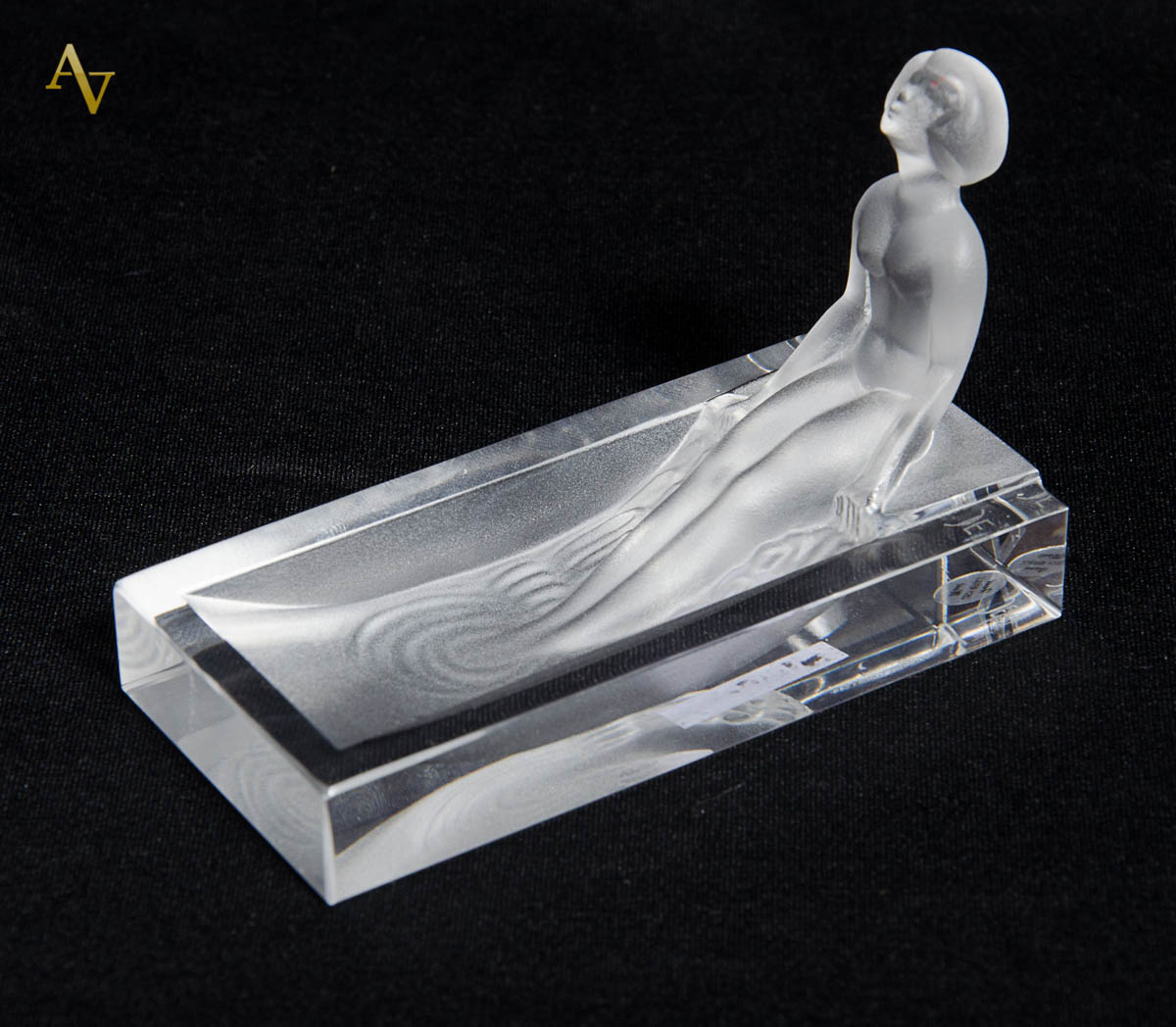 "LADY IN POOL" ou " SMALL BATH". Escultura / Vide...