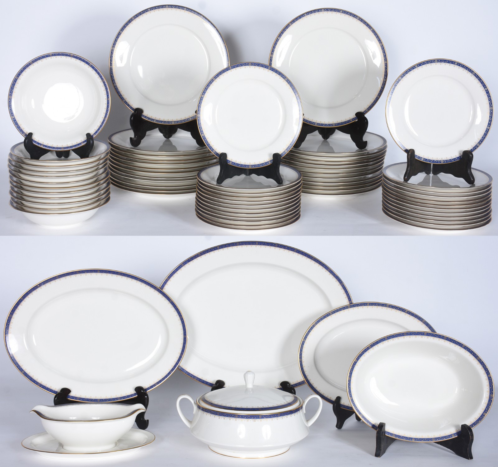 Aparelho de jantar de porcelana Noritake na cor offwhite com friso em... - foto 1 de 8