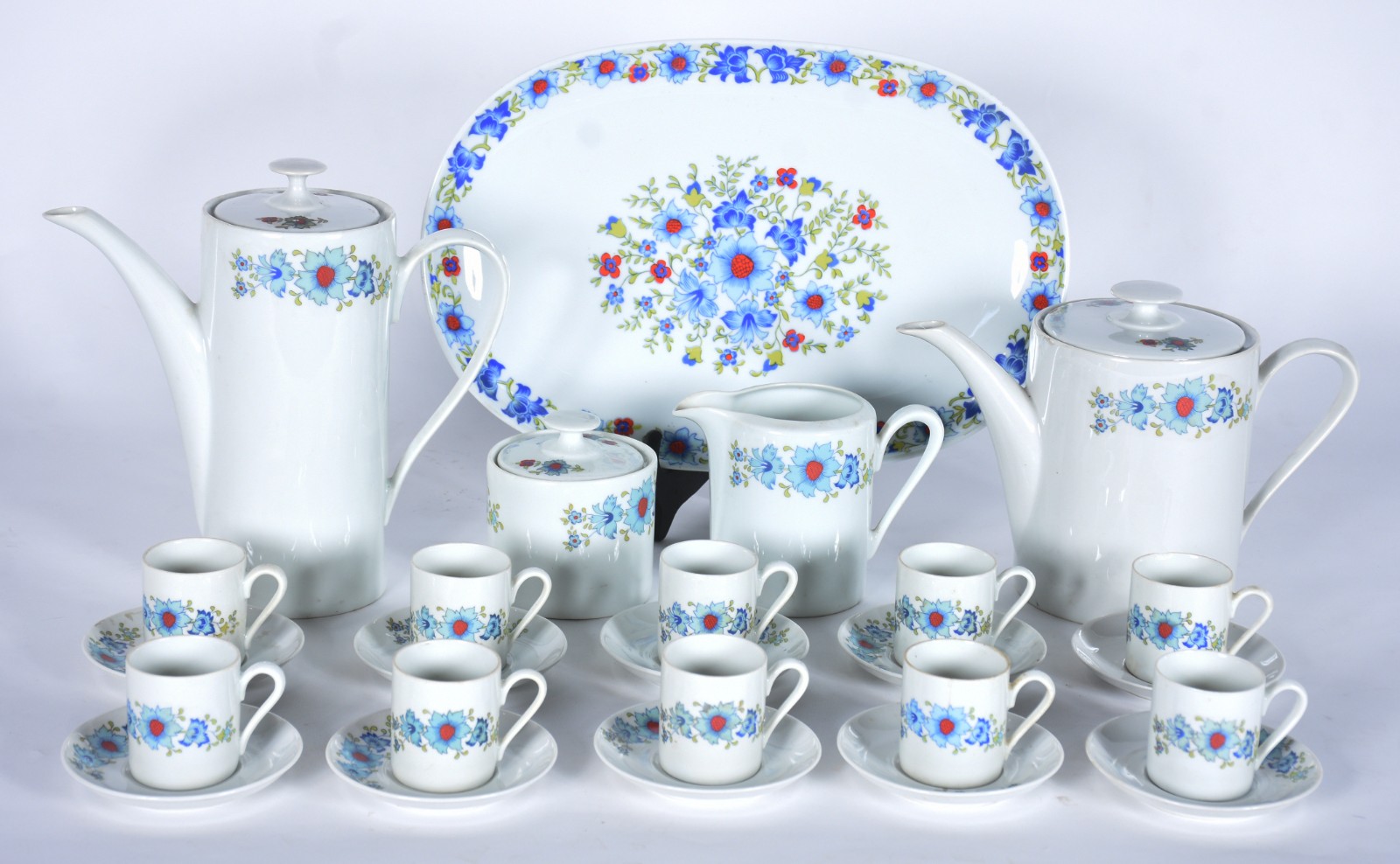 Serviço de café de porcelana Real decorado com flores em policromia... - foto 1 de 11