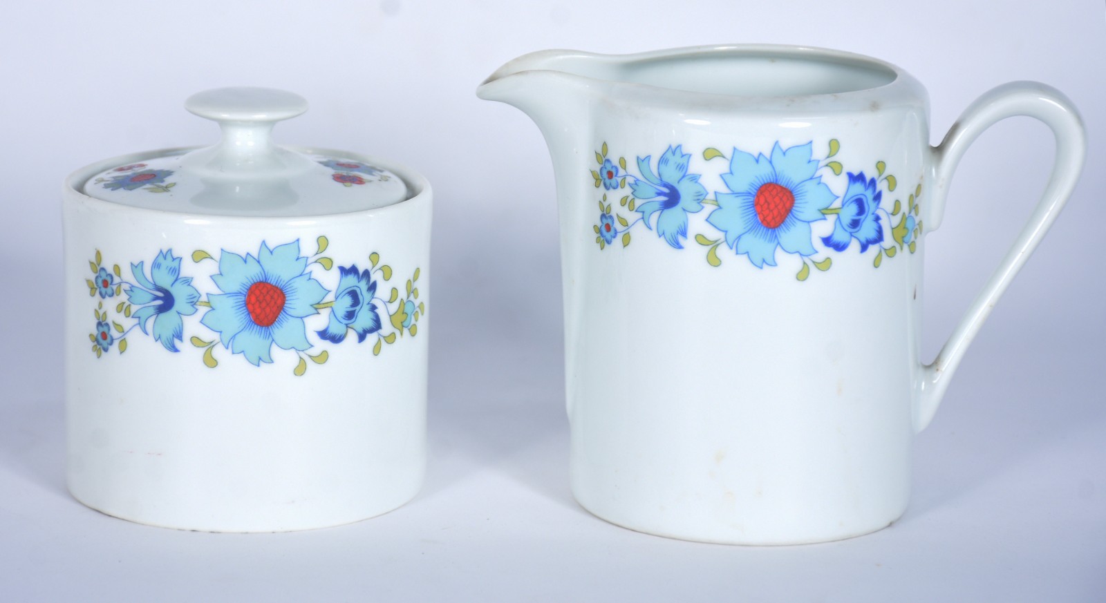 Serviço de café de porcelana Real decorado com flores em policromia... - foto 6 de 11