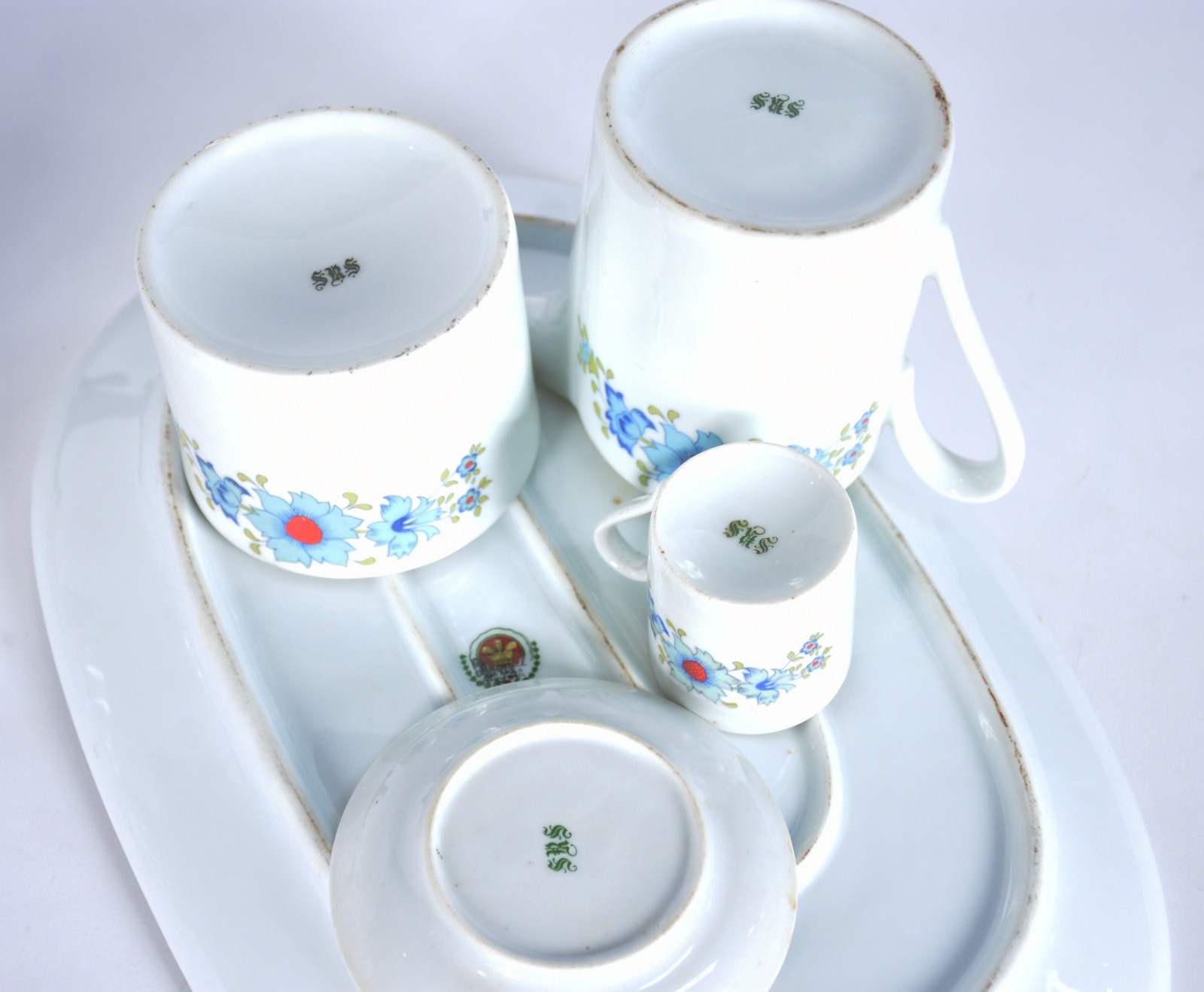 Serviço de café de porcelana Real decorado com flores em policromia... - foto 7 de 11