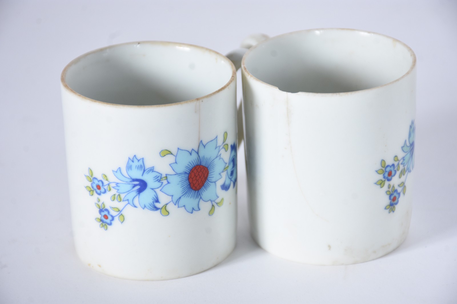 Serviço de café de porcelana Real decorado com flores em policromia... - foto 11 de 11