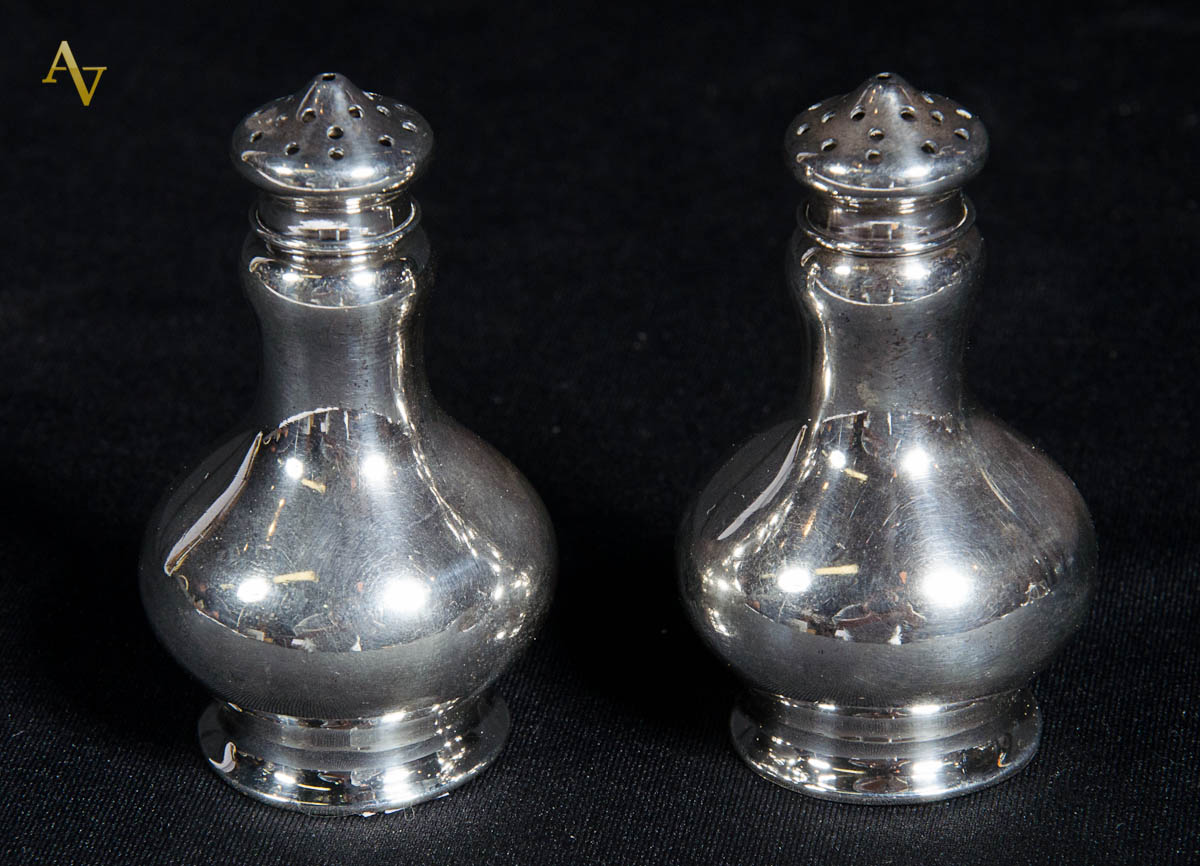 Par de polvilhadores em forma de moringa, em prata Sterling ( 925...