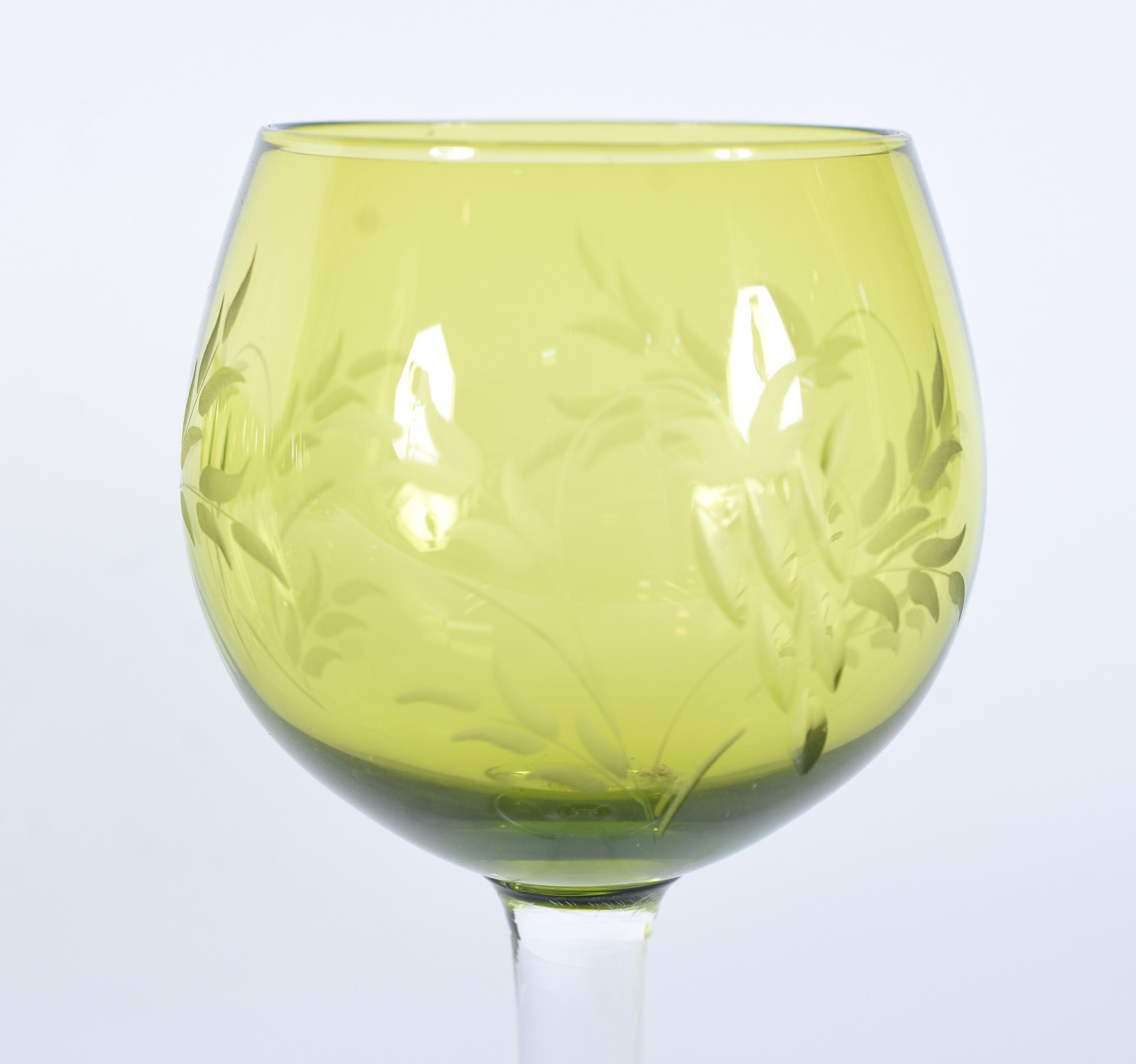 Conjunto com dezessete taças para vinho de cristal europeu na cor... - foto 4 de 5