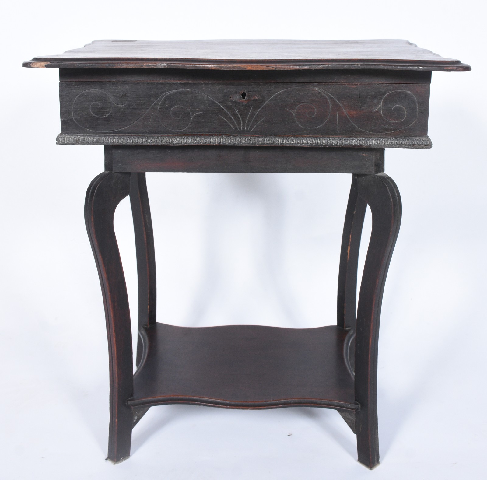 Mesa de costura de madeira nobre, tampo articulado, platô inferior. - foto 3 de 10