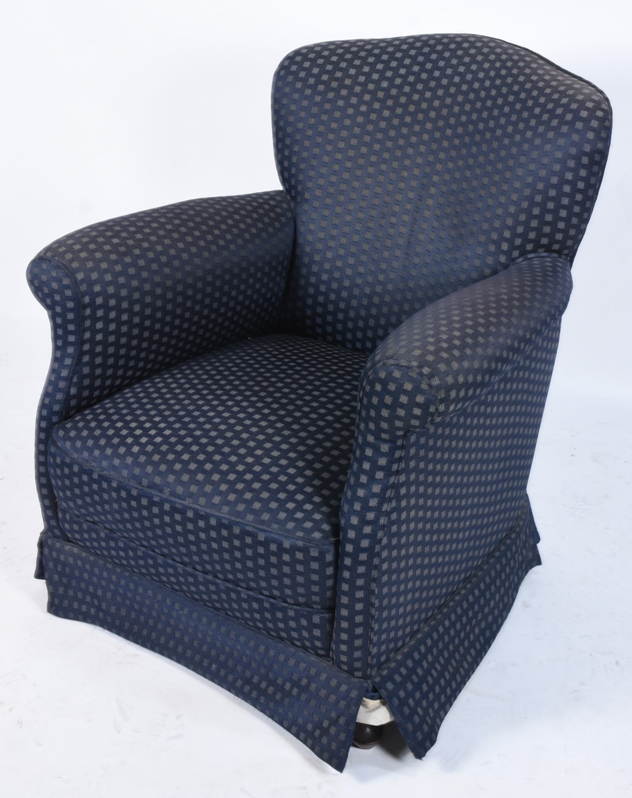 Bergere estofada e forrada com tecido na cor azul (desgastes). - foto 1 de 6