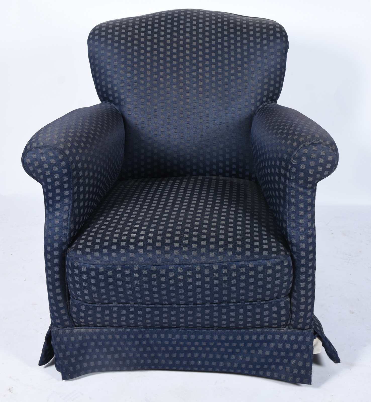 Bergere estofada e forrada com tecido na cor azul (desgastes). - foto 2 de 6