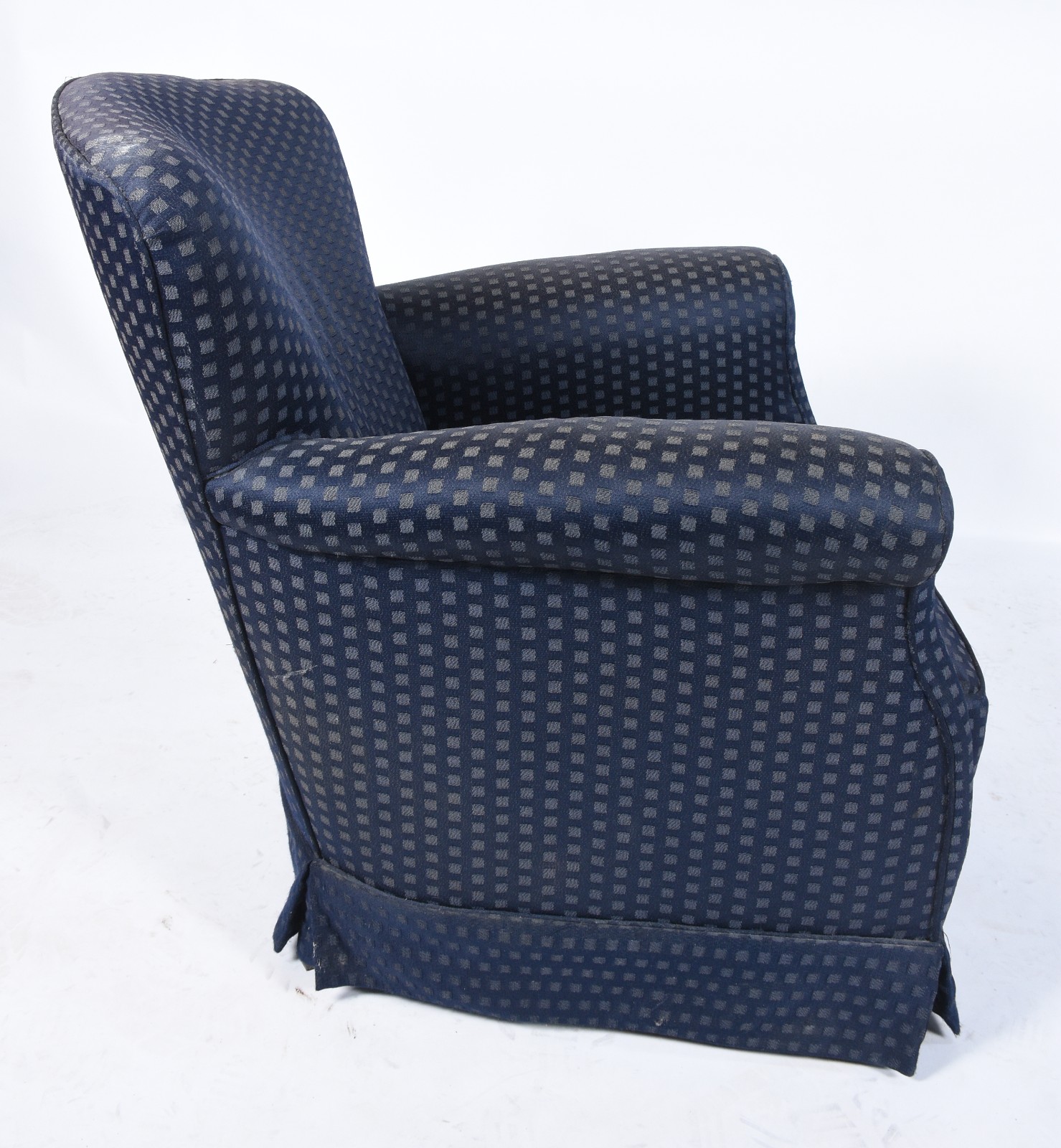 Bergere estofada e forrada com tecido na cor azul (desgastes). - foto 5 de 6