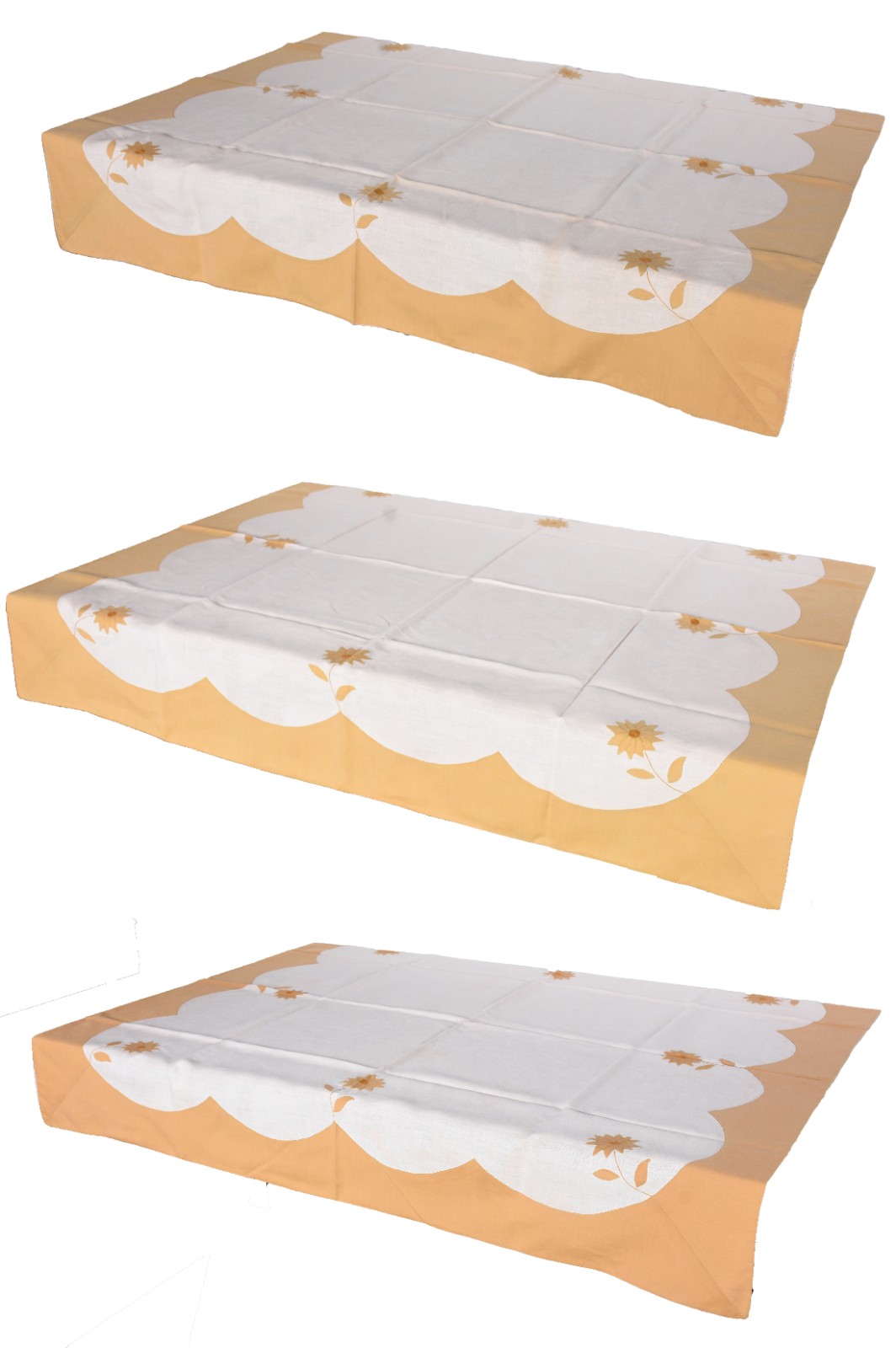 Três toalhas de mesa de linho com bordados e aplicações florais. - foto 1 de 10