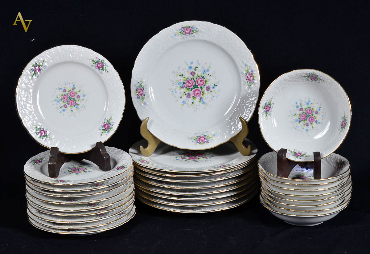 Serviço de pratos de porcelana da Bavaria, comp.de 9 para sobremesa...