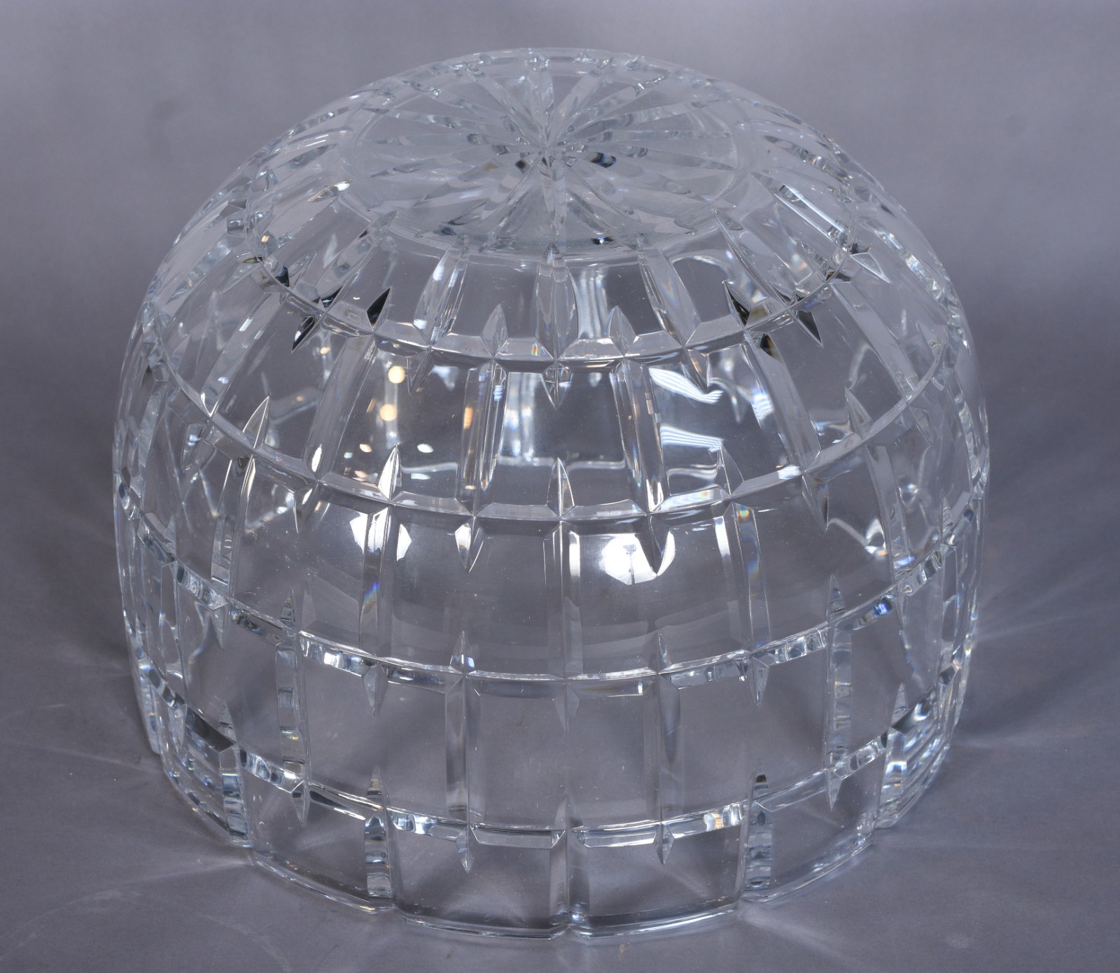 Grande bowl de cristal europeu lapidado em frisos. - foto 5 de 5