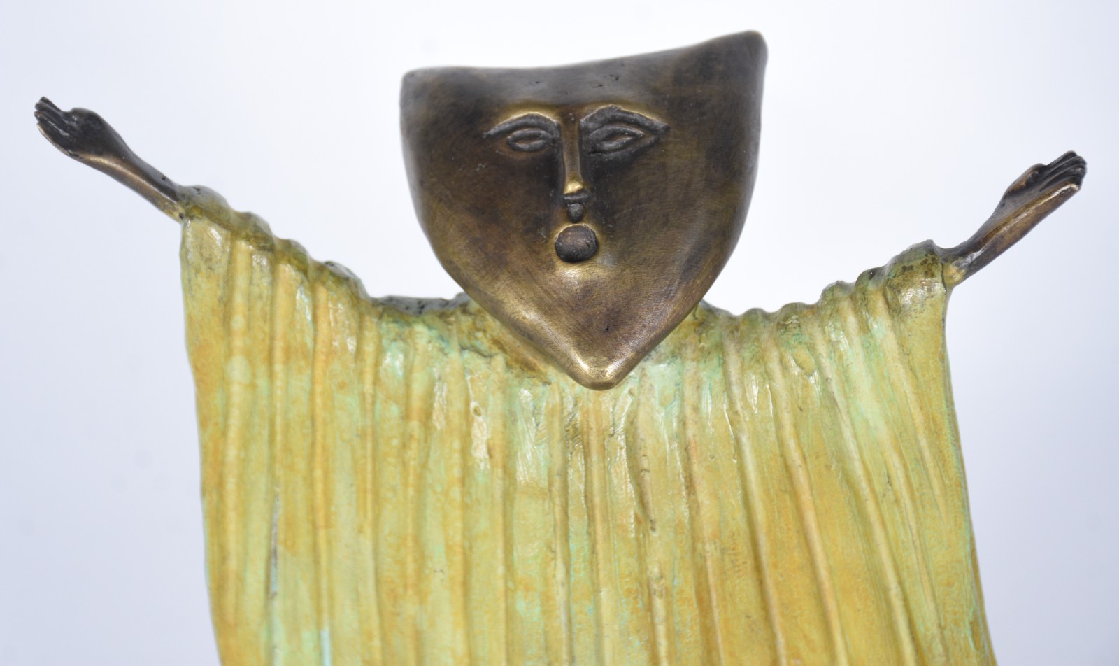 Escultura de metal dourado, base de mármore - tiragem 91/100. - foto 4 de 8