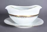 Porcelanas Steatita (1956),  - Aparelho de jantar de porcelana Steatita na cor branca com friso dourado e guirlandas prateadas, composto de: 12 pratos rasos, 12 pratos fundos, 11 pa