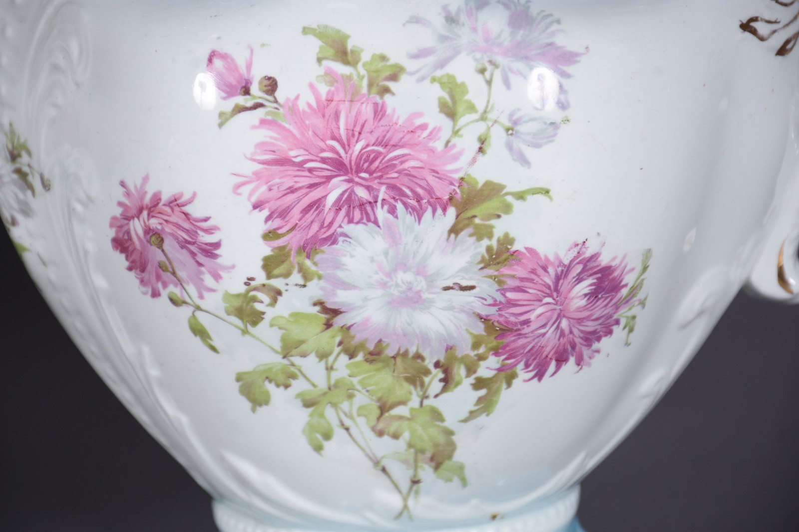 Jarra com bacia de faiança inglesa, decoração floral em policromia... - foto 3 de 11