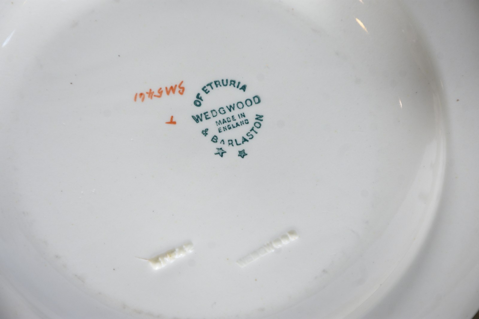 Diversas peças de porcelana, sendo: parte de serviço para chá de... - foto 9 de 11