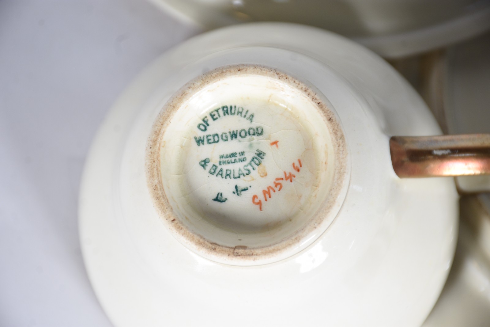 Diversas peças de porcelana, sendo: parte de serviço para chá de... - foto 10 de 11