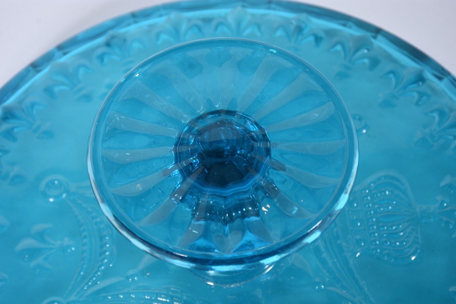 Fruteira de vidro decorativo na cor azul. - foto 8 de 8