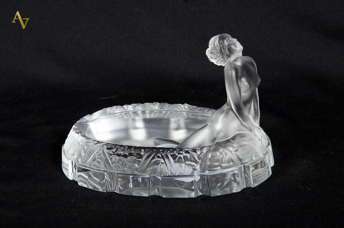 "SUSAN AT HERE BATH" Escultura ART DÉCO em cristal tcheco...
