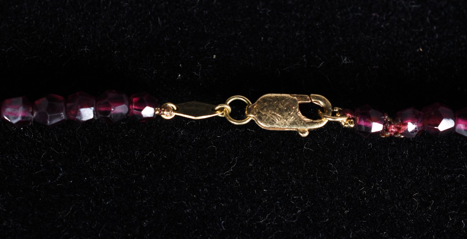 Colar com fecho, complementos e pingente de ouro 18k,, contraste 750... - foto 7 de 10