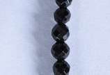 Colar com fecho, complementos e pingente de our... - Colar com fecho, complementos e pingente de ouro 18k, contraste 750 mls, fio com 67 pedras lapidadas turmalina negra e estrela. (Por motivos de ...