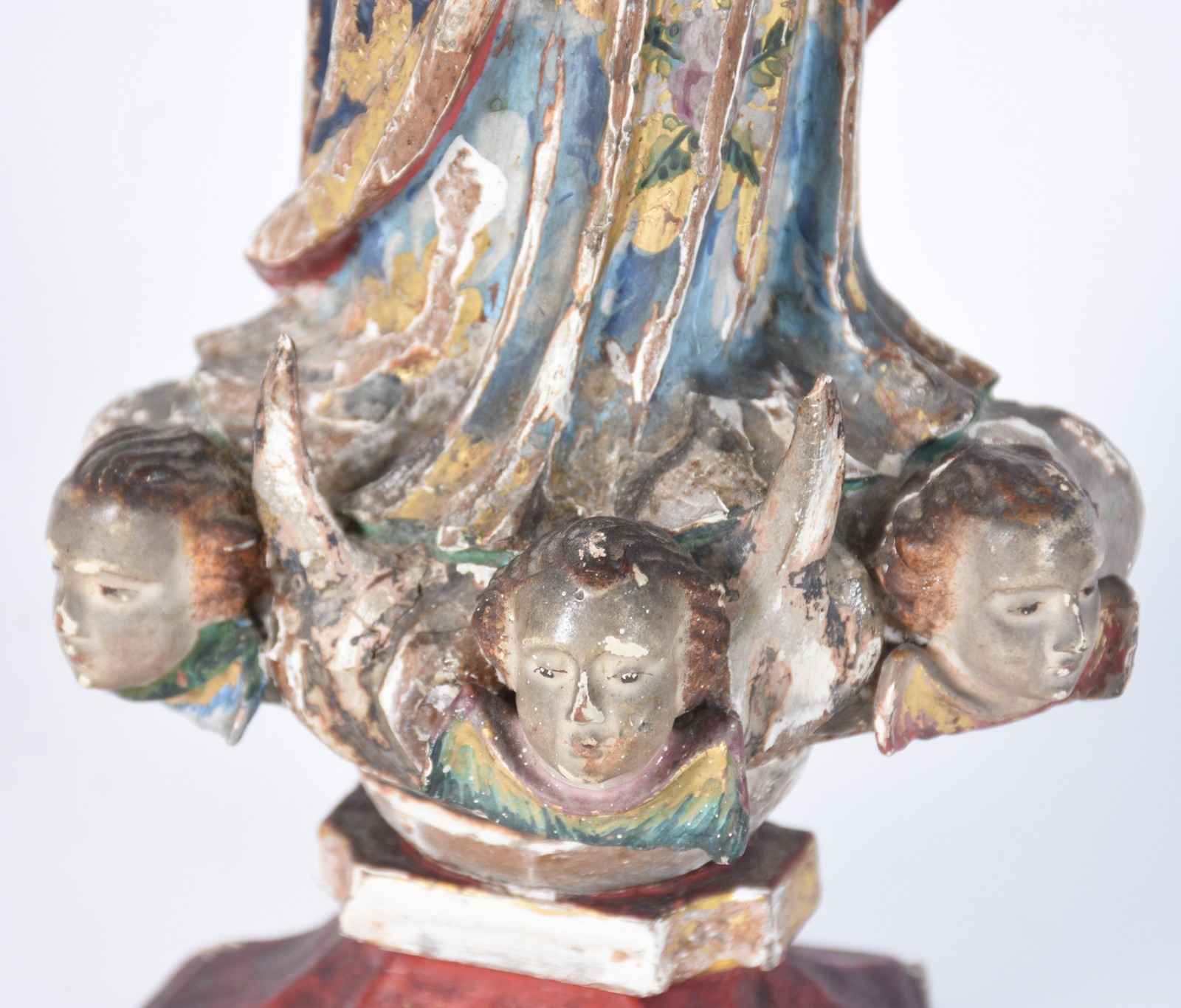 Nossa Senhora - Imagem de madeira policromada com resplendor de prata. - foto 7 de 9