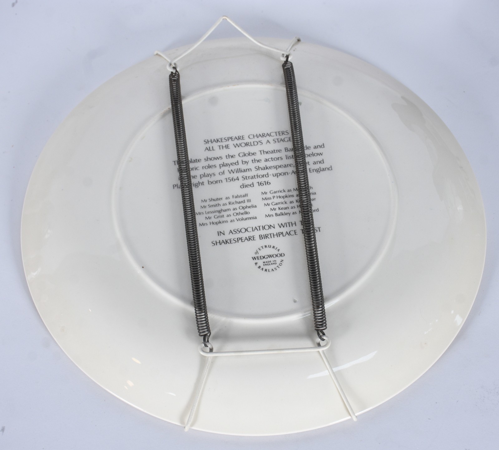 Lote com 8 pratos diversos de porcelana, sendo 7 franceses (2 com... - foto 6 de 11