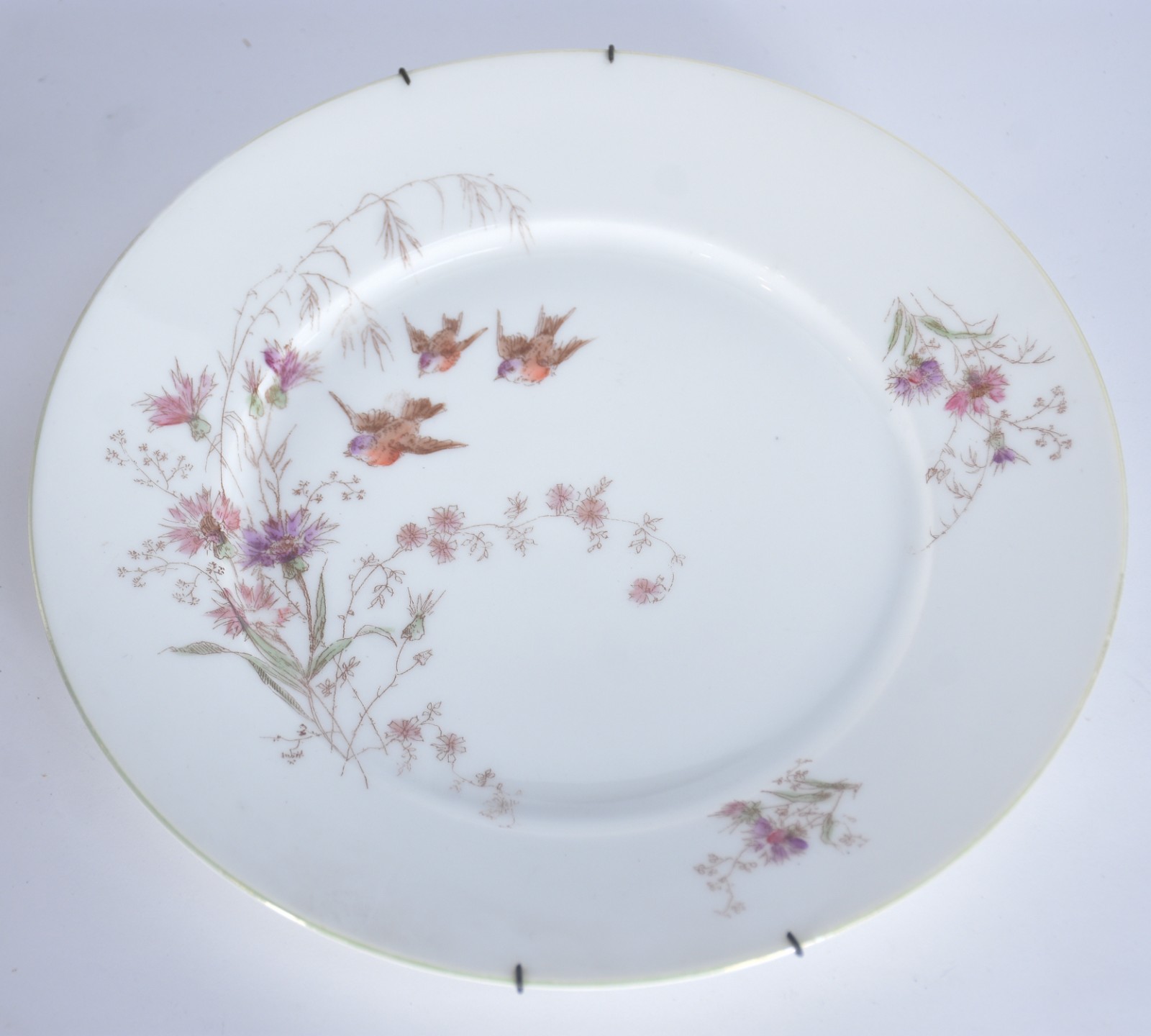 Lote com 8 pratos diversos de porcelana, sendo 7 franceses (2 com... - foto 10 de 11