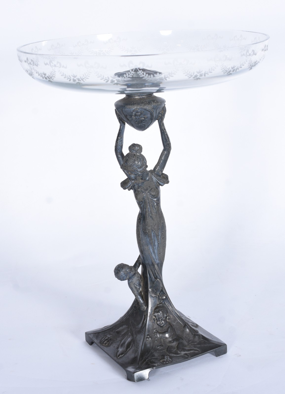 Centro de mesa Art Nouveau com base de metal na forma de figura... - foto 1 de 8