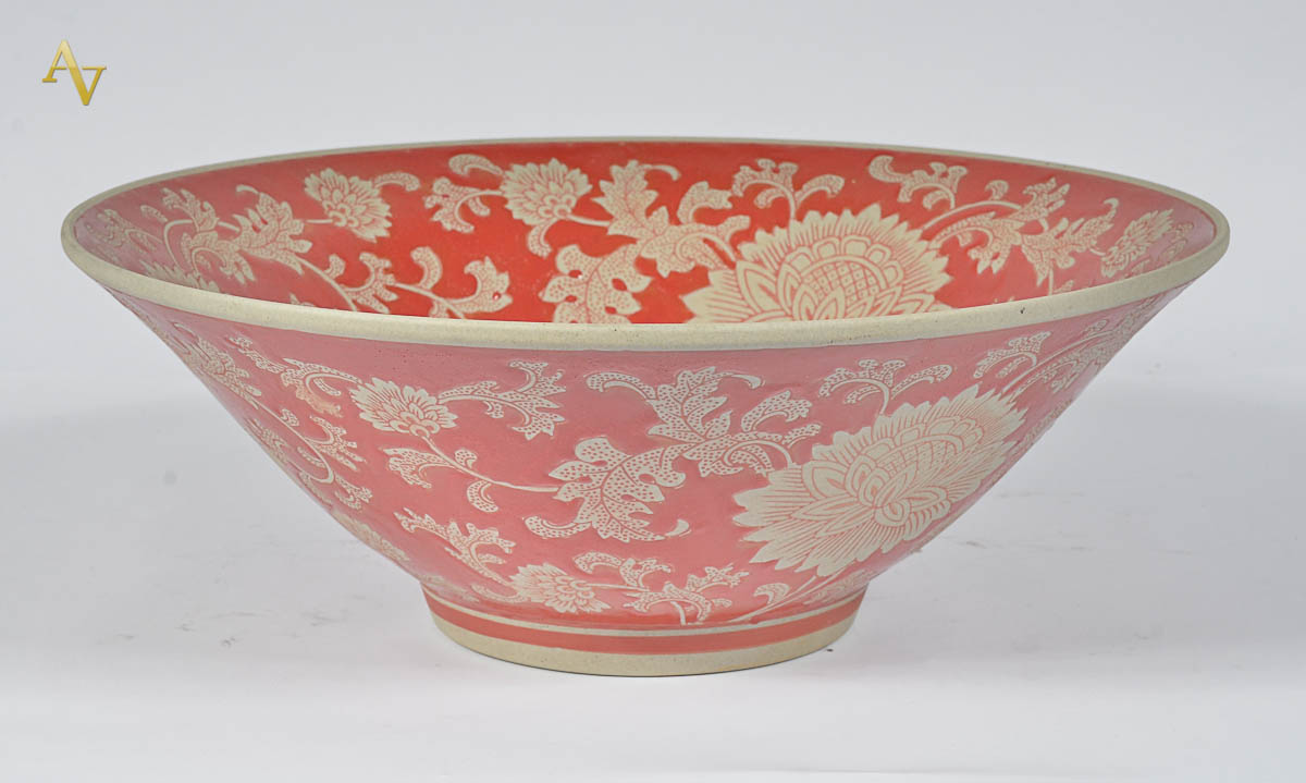 Centro de mesa em cerâmica chinesa na cor coral. Alt. 15 cm - diam...