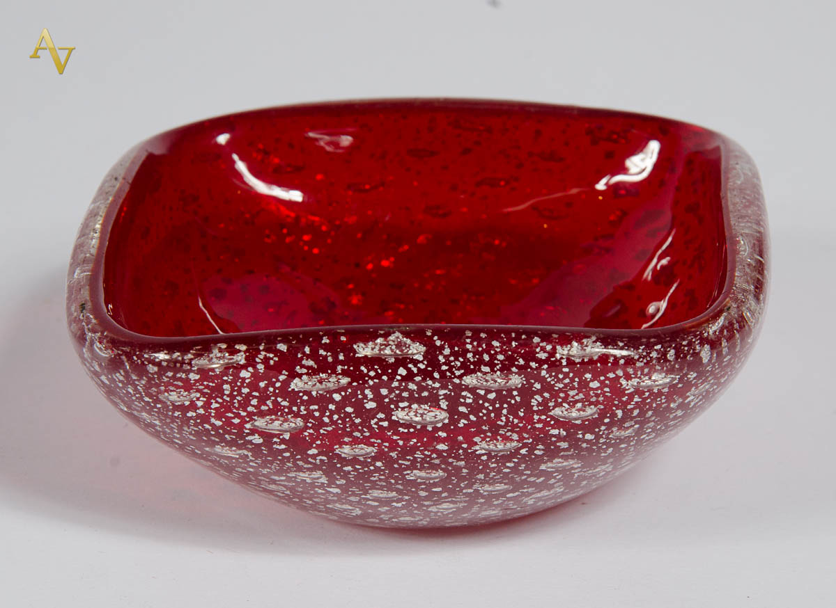 VENINI, design de Carlos Sarpa. Bowl quadrangular em vidro de murano...