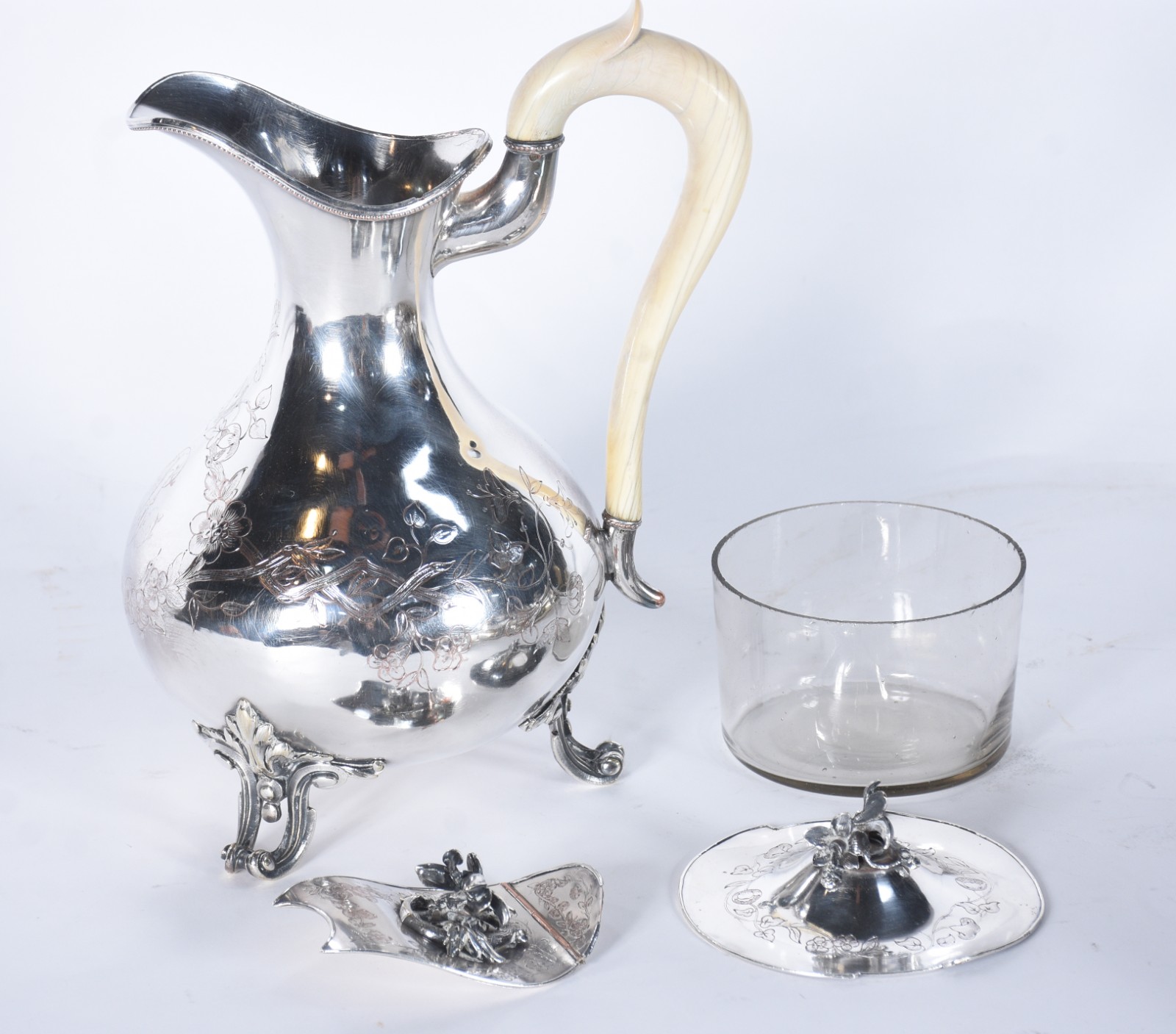 Elegante baixela francesa para chá e cafe de metal prateado, alças em... - foto 8 de 9