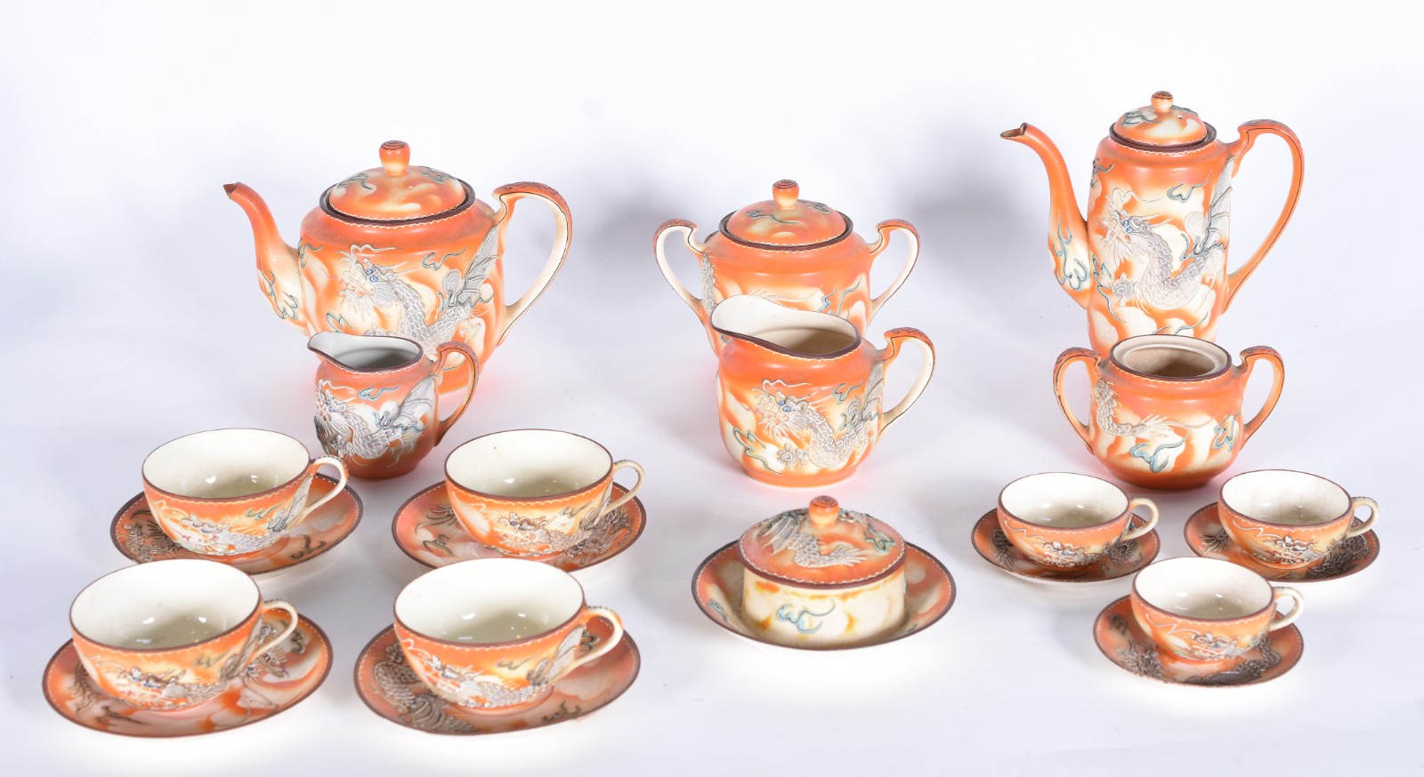 Serviço de porcelana oriental para chá e café composto de: 4 xícaras... - foto 2 de 10