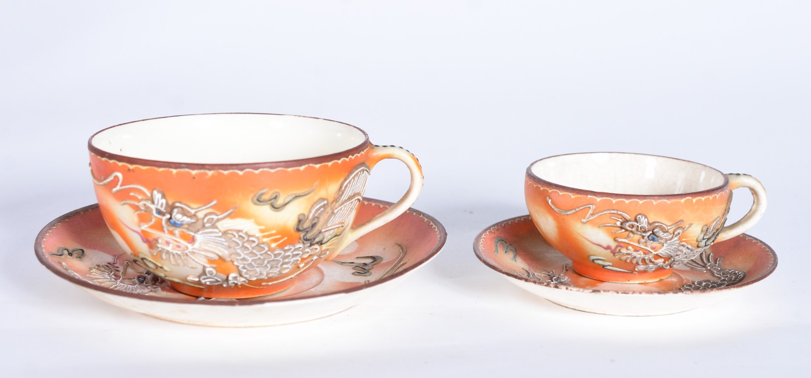 Serviço de porcelana oriental para chá e café composto de: 4 xícaras... - foto 3 de 10
