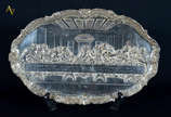 Santa ceia de metal prateado. Comp. 44 cm - lar... - Santa ceia de metal prateado. Comp. 44 cm - larg. 28 cm.