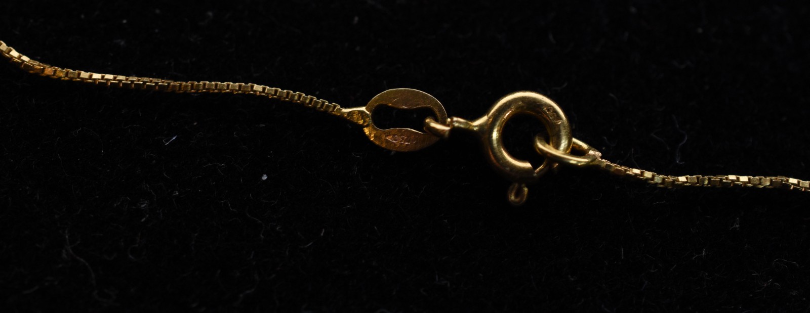 Colar de ouro 18k., contraste 750 feitio ponto de luz com pingente na... - foto 4 de 4
