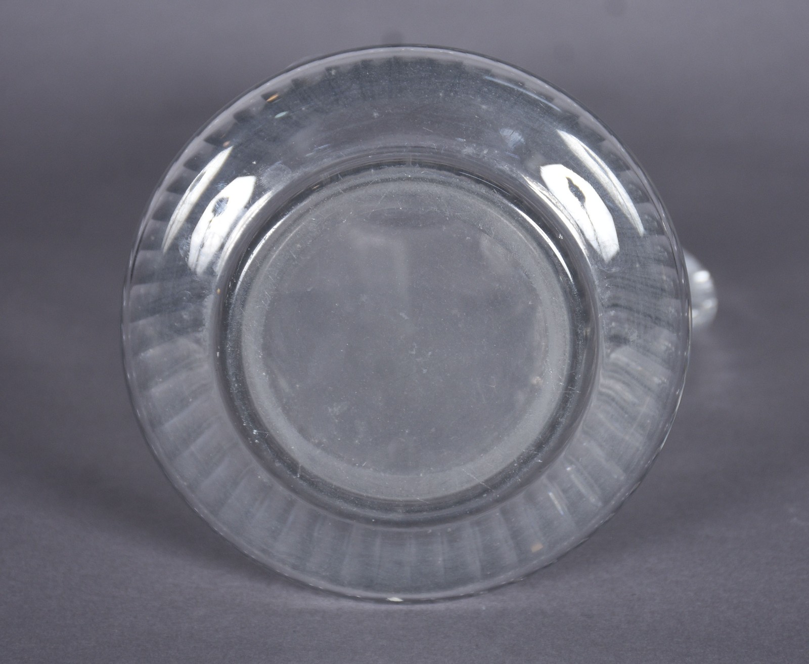 Jarra para água com alça de cristal europeu facetado. - foto 5 de 6