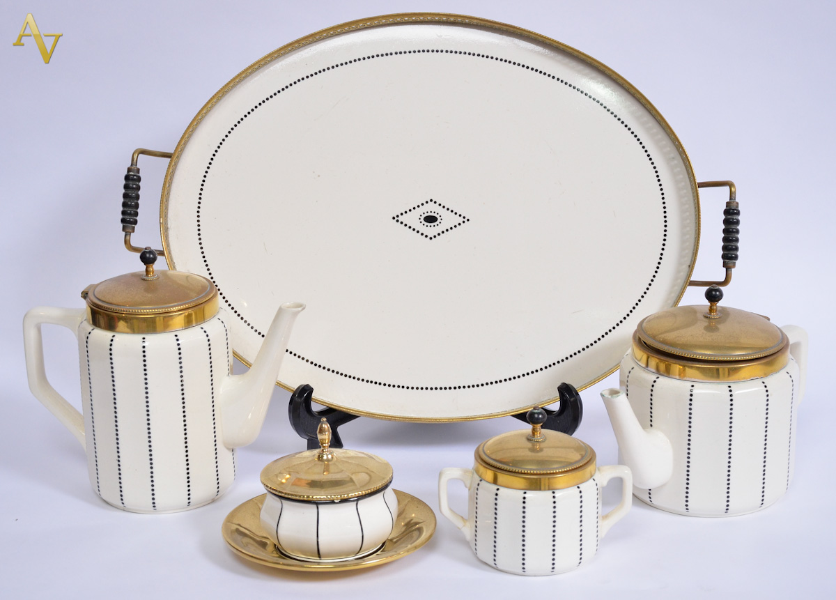 Conjunto para chá e café de faianca austríaca na cor bege com...