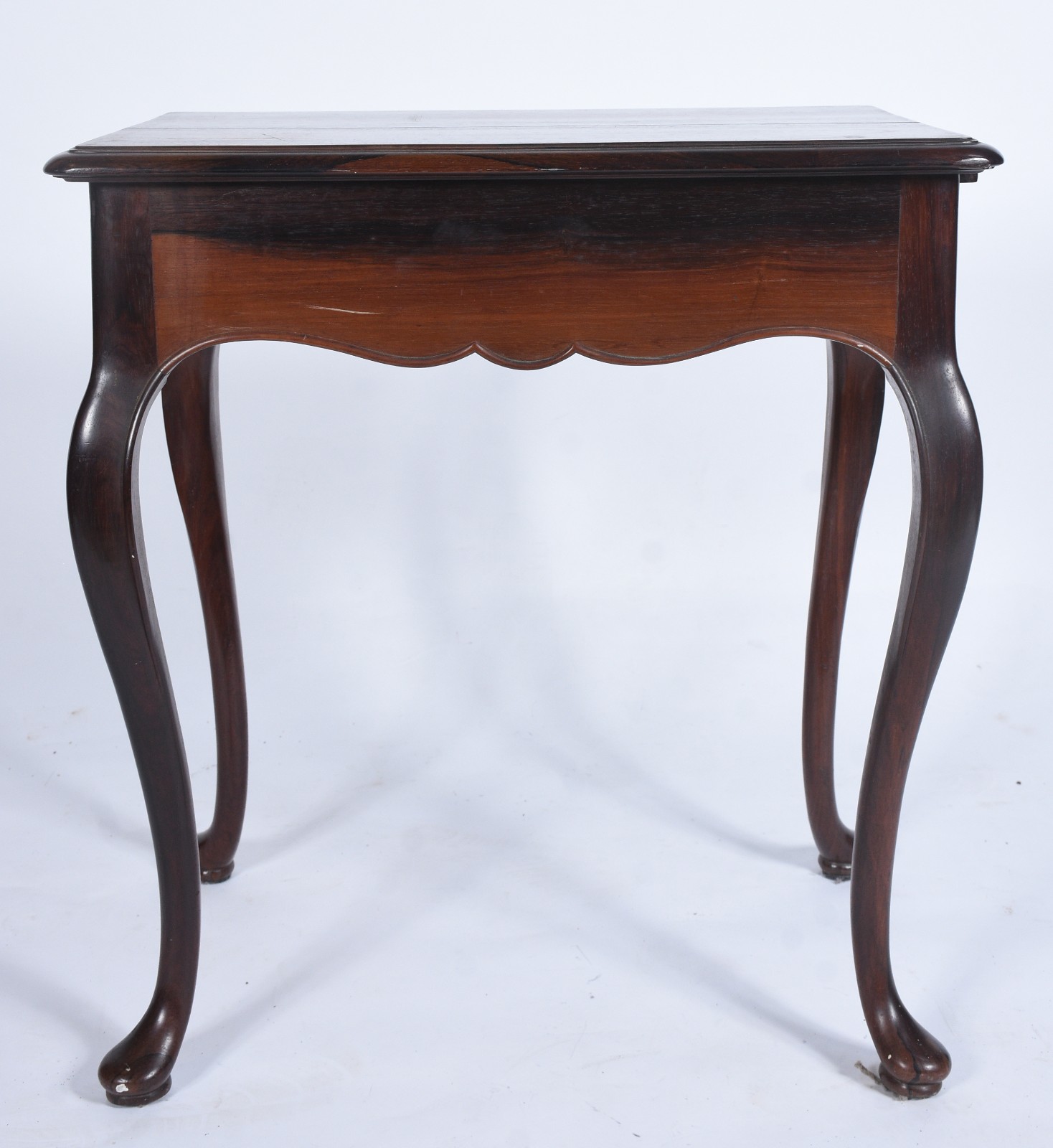 Mesa auxiliar de madeira nobre, estilo Chipendale, com uma gaveta e... - foto 10 de 10