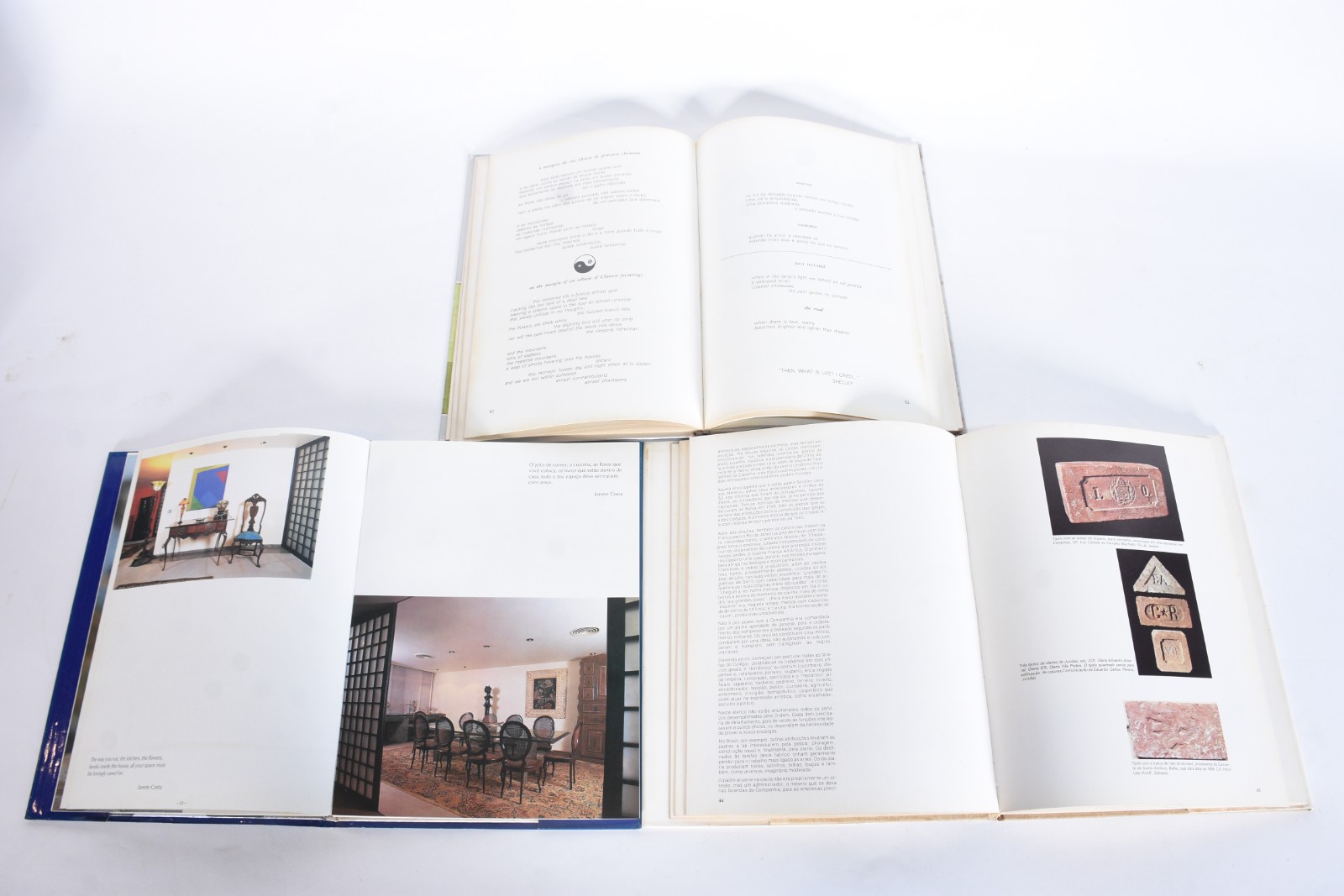Três livros: A) Arte da Cerâmica Brasil B) Interior - Janete Costa C)... - foto 3 de 5