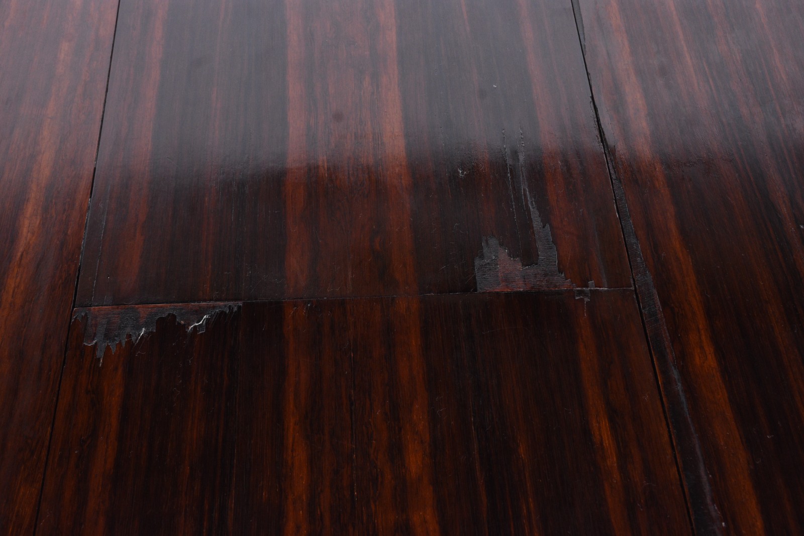 Mesa de jantar de madeira nobre, tabua extensora (55 cm x 38 cm)... - foto 4 de 11