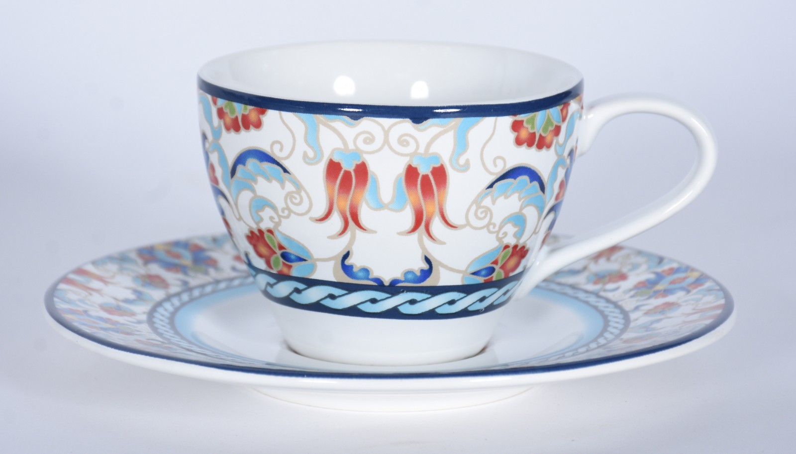 Serviço de jantar, chá e café de porcelana composto de: 6 pratos... - foto 5 de 11
