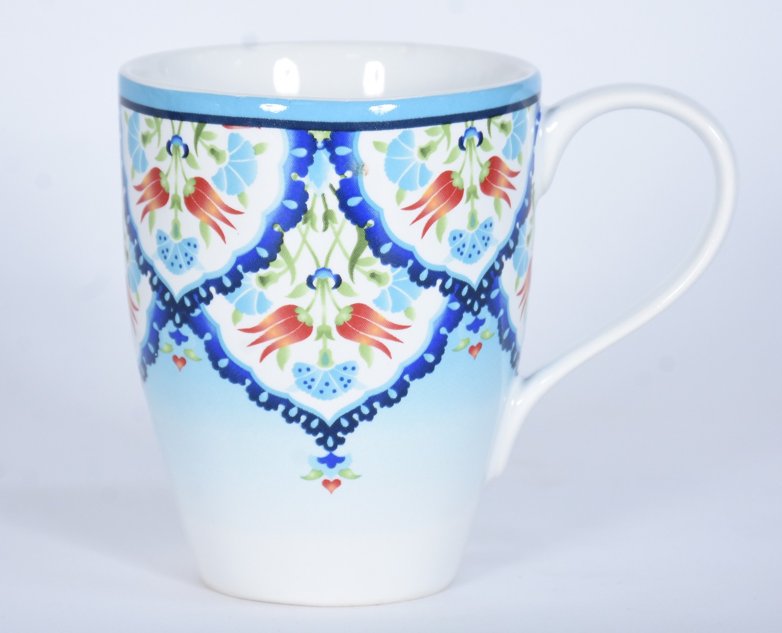 Serviço de jantar, chá e café de porcelana composto de: 6 pratos... - foto 6 de 11