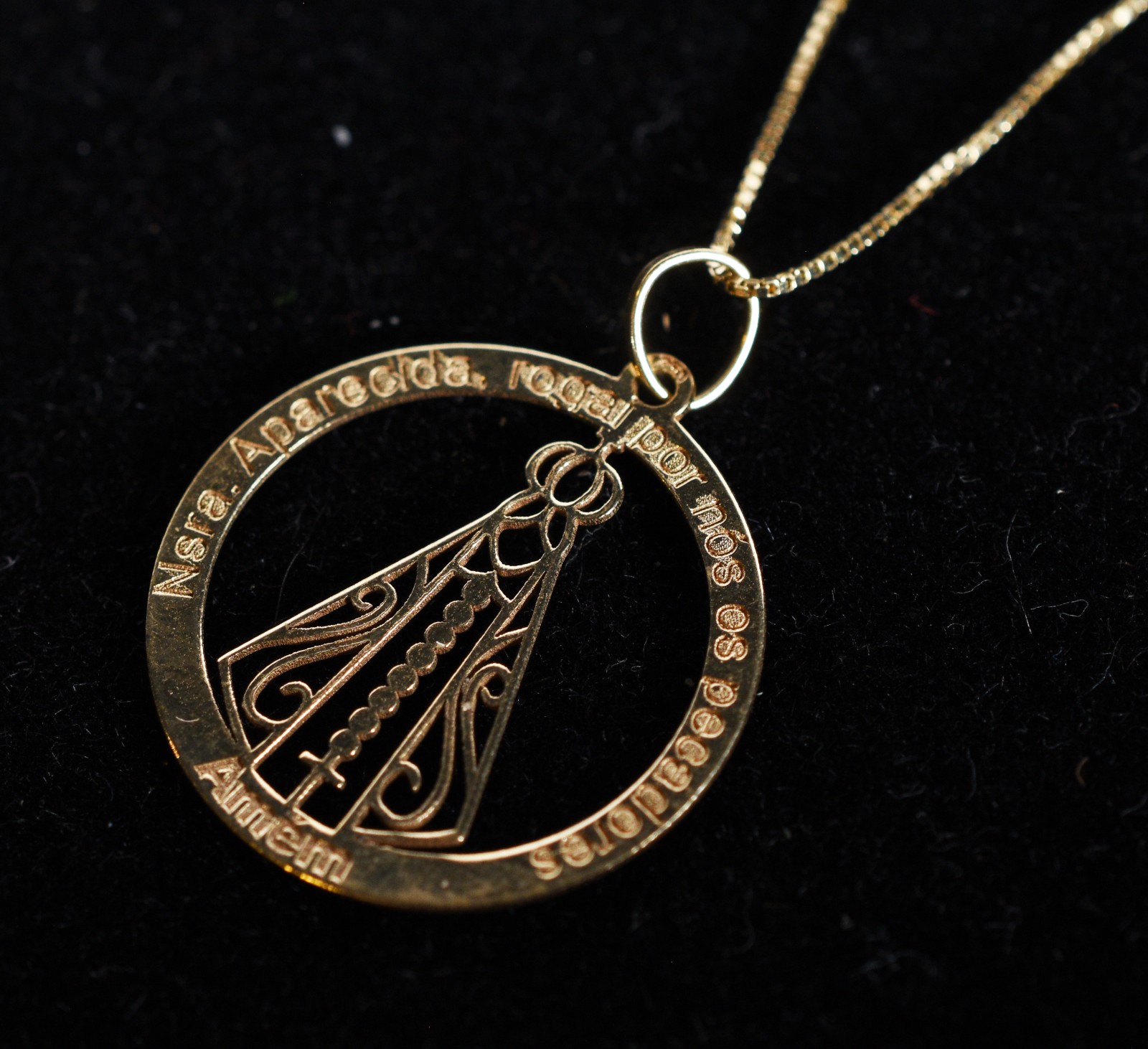 Colar de ouro 18k., contraste 750 mls com pingente de Nossa Senhora... - foto 3 de 6
