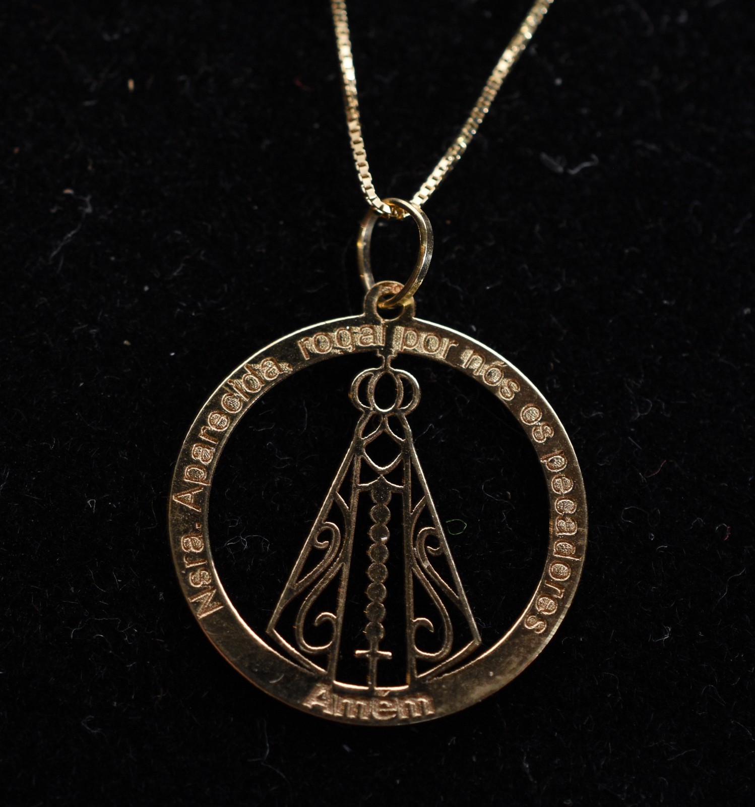 Colar de ouro 18k., contraste 750 mls com pingente de Nossa Senhora... - foto 4 de 6