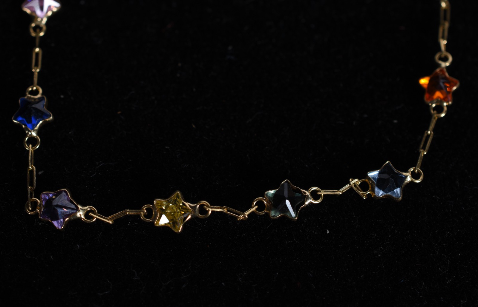 Pulseira de ouro 18k., contraste 750 mls feitio estrelinha com pedra... - foto 3 de 4