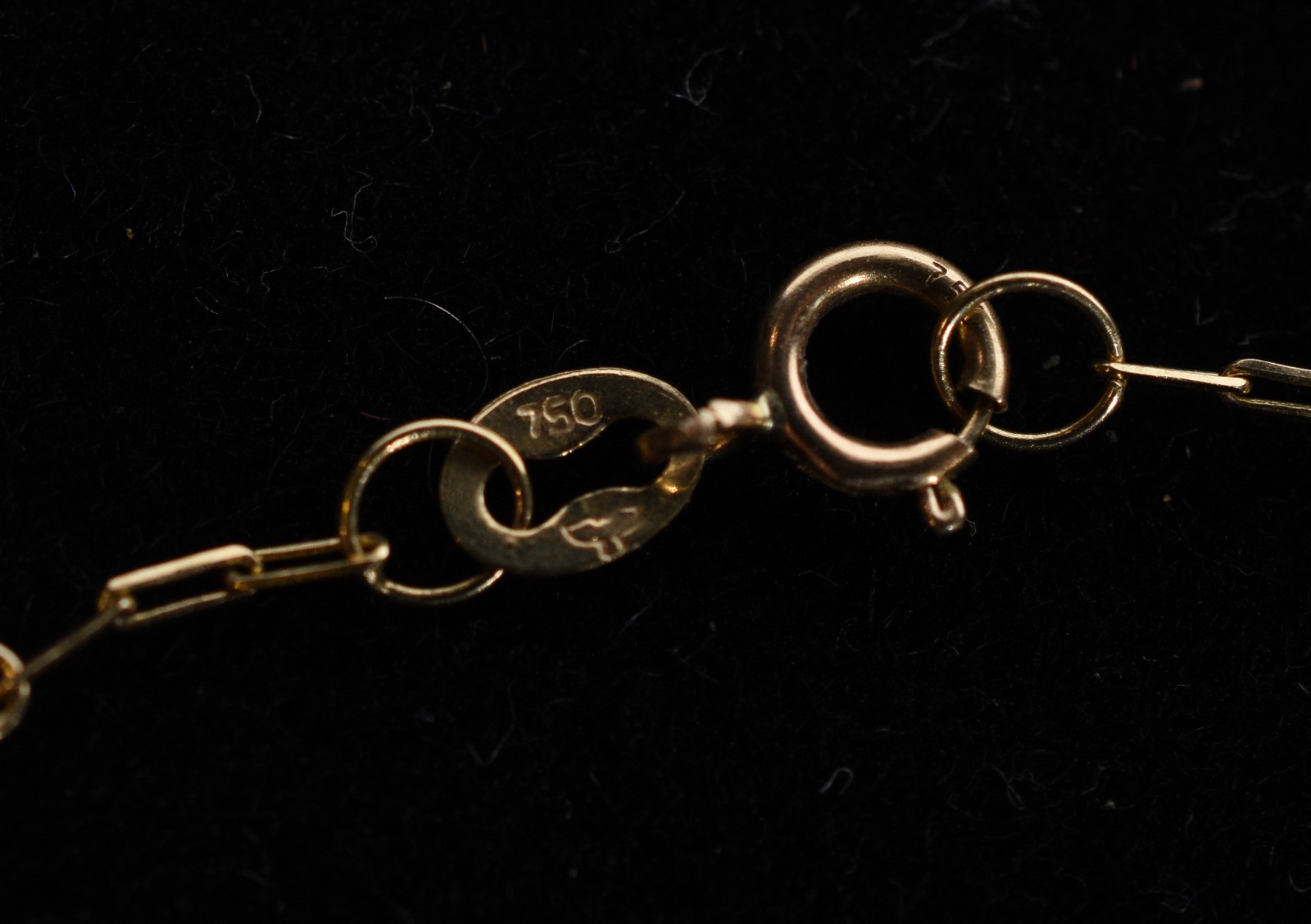 Pulseira de ouro 18k., contraste 750 mls feitio estrelinha com pedra... - foto 4 de 4
