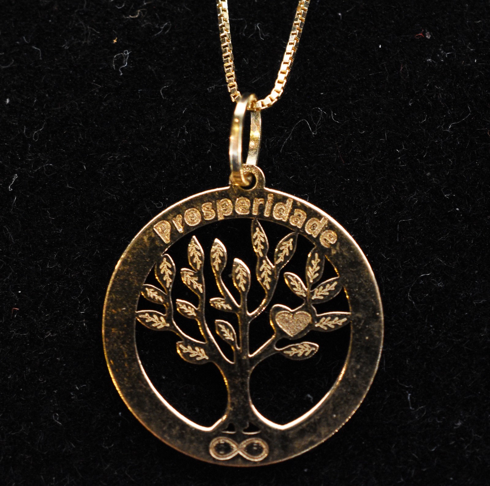 Colar de ouro 18k., contraste 750 com pingente. (Por motivos de... - foto 1 de 5