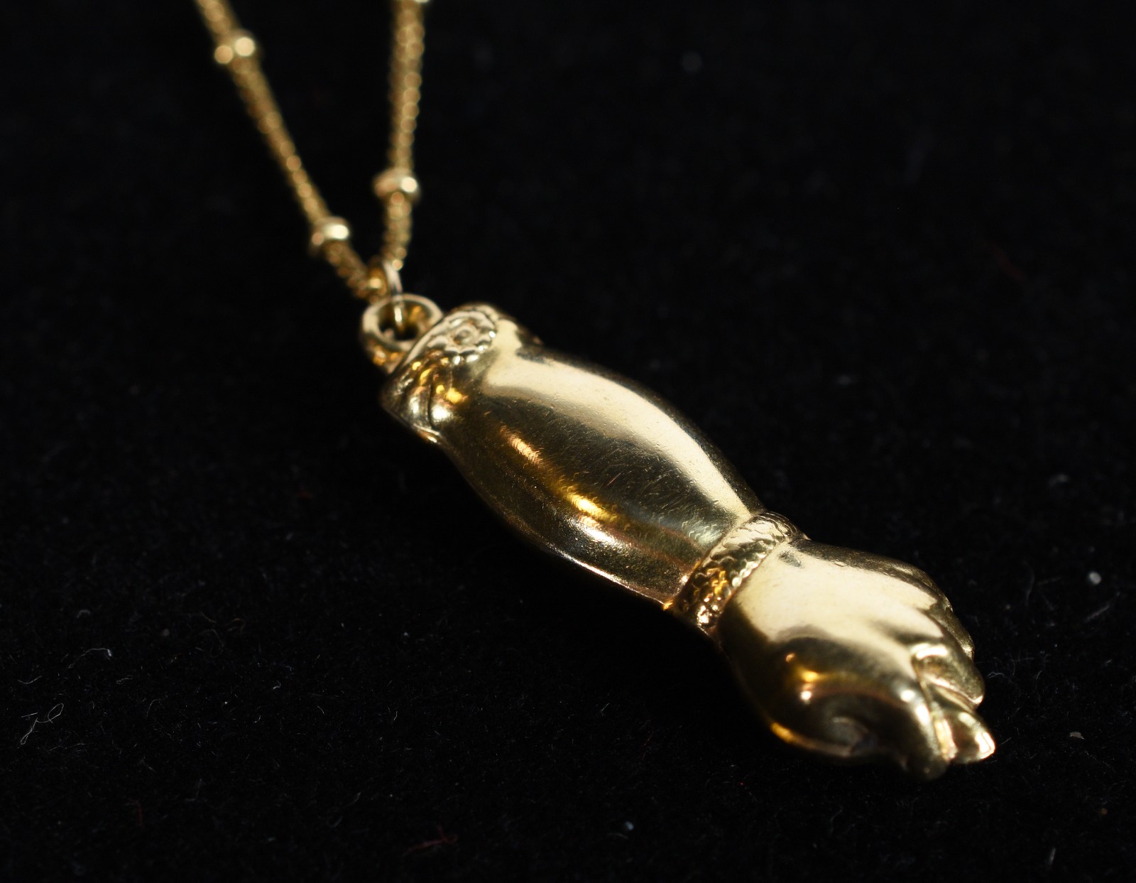 Colar de ouro 18k., contraste 750 mls com bolinhas e pingente com... - foto 3 de 6