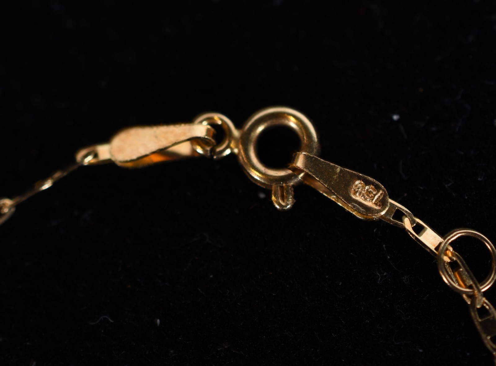 Pulseira de criança de ouro 18k para gravar o nome. (Por motivos de... - foto 3 de 5